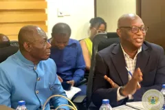 photo_5884448226424244148_F