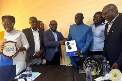 photo_5886700026237929032_y